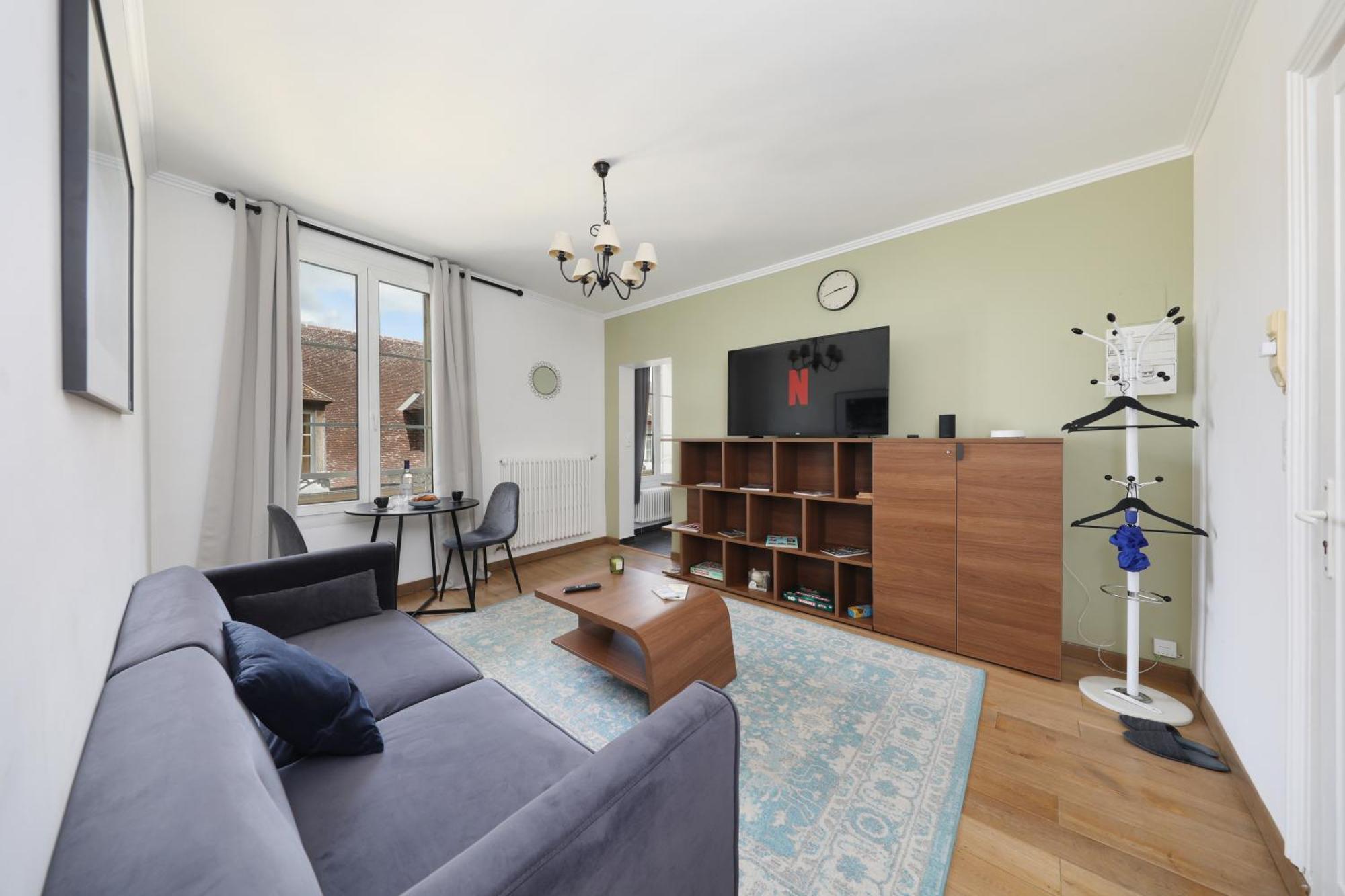 Charmant Appartement Dans Le Centre Ville, A 2 Minutes Du Palais 贡比涅 外观 照片